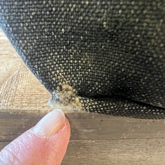 Large Lululemon Shoulder Bag Zippered Closure and Chunky Hardware Black - Picture 10 of 13